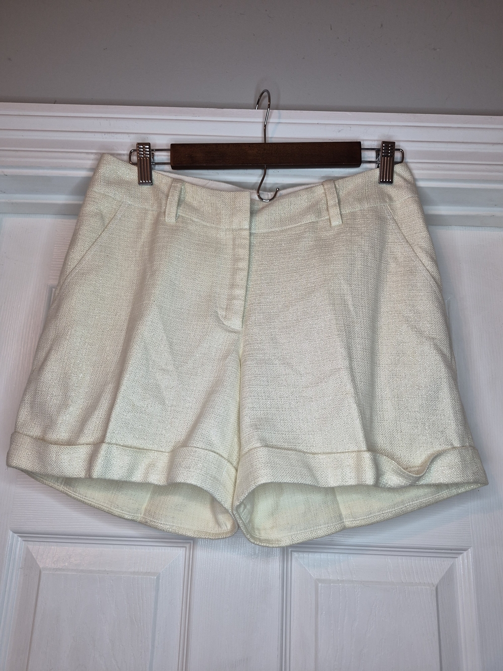 Etcetera Women's Cream Tailored Dress Shorts Size 6